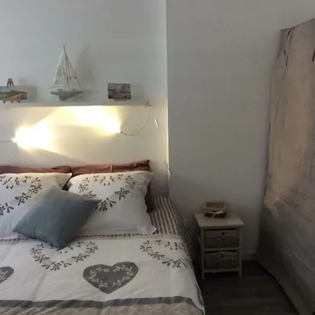 Appartement Le Dauphine 20m De La *